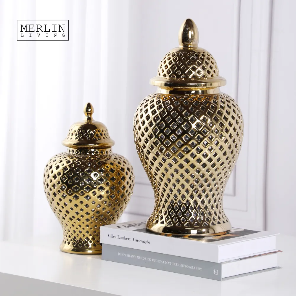 Merlin jarra de gengibre, decoração de casa de luxo banhado ao toque de ouro, venda no atacado de decoração de cerâmica para vaso de ouro