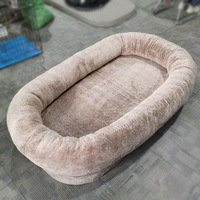 Lit pour chien de taille humaine ultime, lit géant de luxe pour personnes, avec mousse orthopédique, lit en fausse fourrure lavable pour adultes, enfants et animaux de compagnie