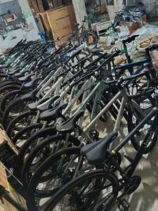 Vélo d'<span class=keywords><strong>occasion</strong></span> en alliage d'aluminium de 26 pouces et 27,5 pouces avec frein à disque et 24 vitesses, couleurs mélangées, légèrement abîmé - Product Image 3