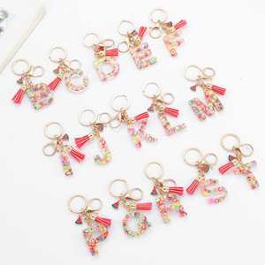 26 Llaveros de Acrílico Coloridos con Letras Iniciales en Inglés, Colgante de Resina con Forma de Fruta para Niñas, Accesorio Bonito para Bolsos y Llaves, Regalo - Product Image 2