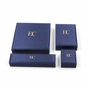 Estuche de Joyería de Lujo con Tapa Abatible, Caja de Joyería de Cuero PU para Almacenamiento de Joyas, Inserto Acolchado, Grabado en Relieve, Logotipo Personalizado OEM - Product Image 2