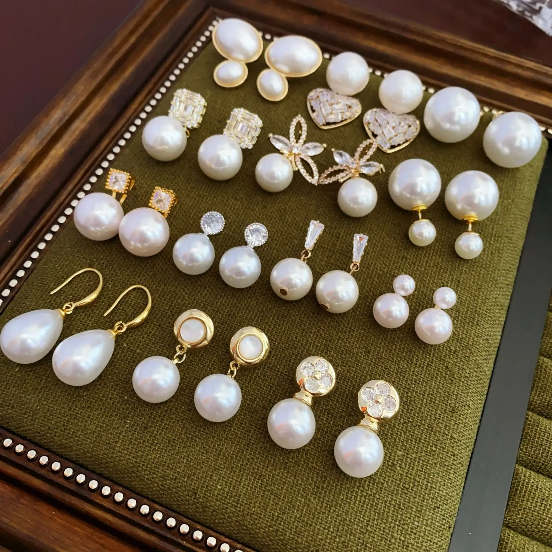 Women Fashion Banquet Wear Gold Plated Hawaiian Earrings Jewelry Pearl Stud Designer Baroque Pearl Dangle Earrings
