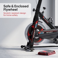 Vélo de spinning professionnel pour entraînement cardio en salle de sport, avec entraînement par courroie à volant d'inertie pour un fonctionnement fluide
