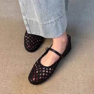 Nuevas Sandalias Planas de Cuero Genuino para Mujer 2026, Estilo Romano, Punta Redonda, con Hebilla y Diseño Calado Francés - Product Image 2