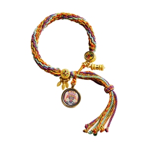 Un bracelet de style tibétain Thangka, tissé à la main avec un motif ethnique, un cycle de cinq divinités de la richesse, Green Tara Wenzhu. - Product Image 4
