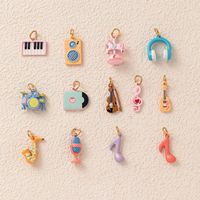 Pendentifs de dessin animé sur le thème de la musique YIMEILI, guitare, microphone, note de musique, casque, batterie, breloques, accessoires DIY
