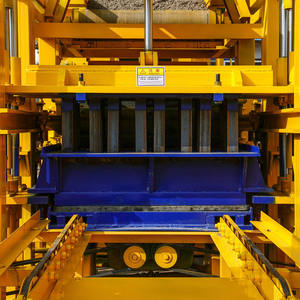 QT4-15B ligne de production entièrement automatique fabrication de blocs creux <span class=keywords><strong>en</strong></span> béton faisant la machine à emboîter le <span class=keywords><strong>ciment</strong></span> solide pavé de briques - Product Image 1