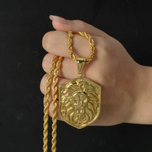 Colgante de Lujo con Cabeza de León, Personalizable con Grabado, Acero Inoxidable 316L, Chapado en Oro de 18K, Cadena Gruesa de Cuerda Trenzada, Unisex - Product Image 4