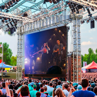 Layar LED Video Wall P2.6 Resolusi Tinggi, Mudah Dipasang, Cocok untuk Luar Ruangan, Latar Panggung, Sewa, dan Display LED