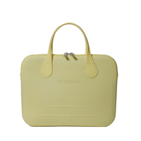 2025 diseño de moda portátil ligero exquisita artesanía precio barato mochila