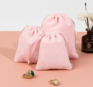 Sac cadeau en velours personnalisé avec logo, idéal pour le rangement et l'emballage de bijoux (vente en gros) - Product Image 6
