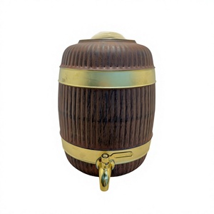 Distributeur d'eau en cuivre pur à grain de bois premium, réservoir 08L, forme de baril côtelé, Matka, étanche, en métal, pour camping, avec robinet - Product Image 1