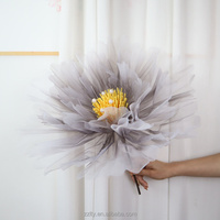 Fleurs artificielles en gaze de maille faites à la main, idéales pour la décoration de mariage, l'affichage commercial, les grandes installations artistiques, vente en gros