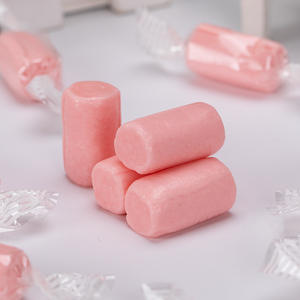 Bonbons gélifiés fruités à la saveur de fraise moelleux en gros dans un sac avec des options multicolores et un emballage personnalisable - Product Image 3