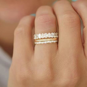 Anillo Geométrico Clásico de Latón para Mujer, Joyería Elegante para el Dedo, Accesorio de Moda para Fiestas y Uso Diario - Product Image 4