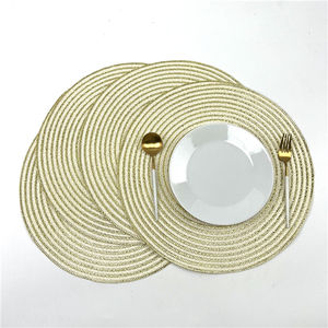 Le tovagliette rotonde natalizie in stile classico <span class=keywords><strong>Emme</strong></span> con un brillante vortice metallico di Design in polipropilene intrecciate in plastica resistente - Product Image 4