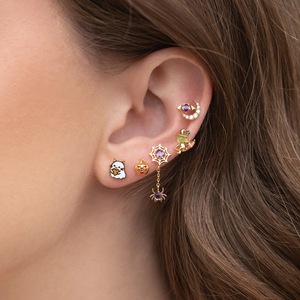 Juego de Aretes de Bisutería de Halloween, Chapados en Oro de 18K, Aretes de Circonia, Diseño Creativo de Escoba Mágica, Bruja, Murciélago y Araña para Mujer - Product Image 2