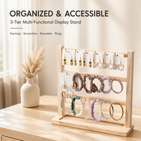 Présentoir à bijoux en bois de pin naturel, support à accessoires pour boucles d'oreilles à 3 niveaux avec crochets en laiton pour présentation en magasin ou sur coiffeuse