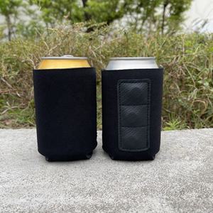 चुंबकीय सफेद चुंबकीय बोतल धारक के साथ ठंडा हो सकता है जो चुंबक 12 औंस चुंबकीय हठदार धारक आरामदायक हो सकता है। - Product Image 1