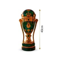 Trophée de football sur mesure en or 24 carats vert émeraude avec poignée en forme de lion couronné : Récompense de luxe personnalisée pour la Ligue des Champions
