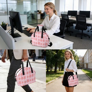 Travel Picnic Portable Reusable Cooler Bag Custom Design Hawaii Pink Plumeria Pattern Quilted Insulated Lunch Bag for Women - Product Image 5