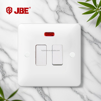 Enchufe de 13A con Fusible y Interruptor, Estándar Británico, 1 Puerto, Baquelita, Color Blanco Retro, 250V, Fácil Instalación, para Hogar, Oficina, Hotel
