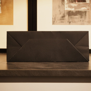 Sacs en papier alimentaire personnalisés imprimés sur toute la surface, en carton noir de haute qualité, laminés avec film doré, gaufrés/découpés, fournis directement par l'usine - Product Image 6