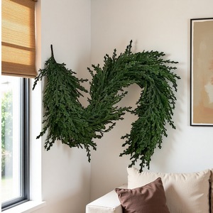 Fournisseur direct d'usine, fleurs <span class=keywords><strong>en</strong></span> plastique souple, style forêt, décoration créative, pendentif, plante verte artificielle tressée, <span class=keywords><strong>vigne</strong></span> de Noël - Product Image 1