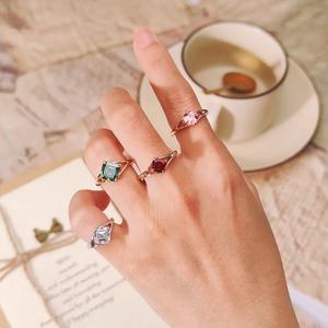 Starsgem 14K oro sólido Lab Grown Gemstone Soliatire Ring Asscher Cut 6X6mm con banda de vástago dividido para fiesta de regalo de boda - Product Image 1