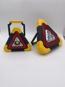 Luce di Segnalazione Triangolare LED Stroboscopica per Sicurezza Notturna all'Aperto, Prezzo di Fabbrica, Alta Luminosità per il <span class=keywords><strong>Traffico</strong></span> - Product Image 1