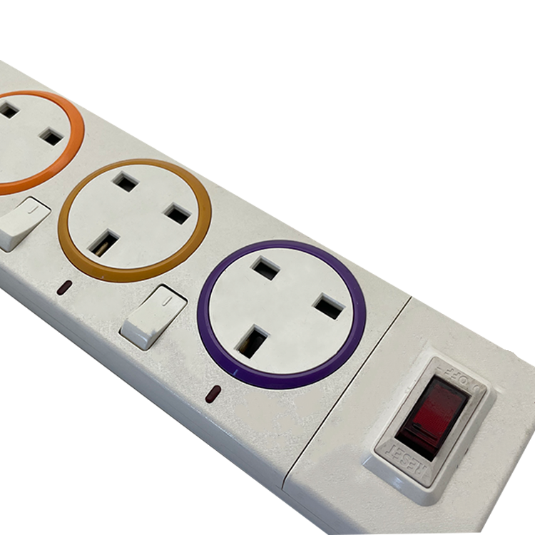 5 Outlet 3m/5m White UK Standard Individual Switch Power Strip Multi-Function 5 Ways Electric Extension Socket With Switch