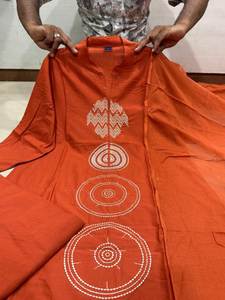 ชุดเดรสอินเดียสำหรับผู้หญิง ชุดคุर्ตาผ้าฝ้าย 3 ชิ้น ลายพิมพ์ดอกไม้ ชุดฤดูร้อนพร้อมผ้าคลุมไหล่และกางเกง ชุดพื้นเมืองแบบดั้งเดิม - Product Image 4