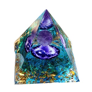 Pyramide en résine époxy cristalline QK24 Tai Chi, décoration de maison en verre, cadeau de collection, artisanat en résine, ornement de bureau - Product Image 5