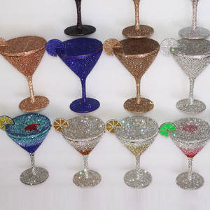 Sac de soirée tendance pour femme, forme verre à <span class=keywords><strong>martini</strong></span>, orné de cristaux et strass, sac à main de créateur idéal pour les soirées - Product Image 1