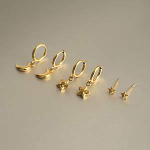 J&D - Juego de 3 Pares de Aretes de Acero Inoxidable con Baño de Oro de 18k, Diseño de Estrella y Luna Martilladas, Versátiles - Product Image 3