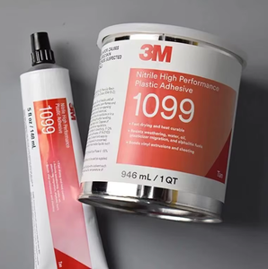 Adhésif plastique haute performance en nitrile 3M 1099 original, grade de viscosité ISO VG 15, 946ML/148ML/18.9L - Product Image 2