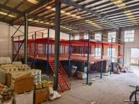 Étagère de stockage multi-niveaux en acier léger à moyenne charge, 5 niveaux, pour grenier, mezzanine, entrepôt, avec accès par escalier pour cartons