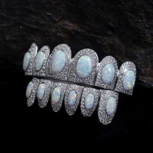 Grill dentaire vintage Provence très demandé avec poussière de diamant Moissanite – Bijoux fins pour piercing, pour mariage et cadeau - Product Image 3