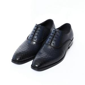 รองเท้าหนังแท้ทรงอ็อกซ์ฟอร์ด งานแฮนด์เมดสุดหรู ระบายอากาศได้ดี หัวเหลี่ยม สีดำ สำหรับผู้ชาย ระดับไฮเอนด์ ป้องกันการลื่น - Product Image 1