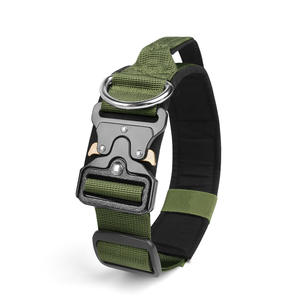 Luxus Anti-Surge Tactical Hunde halsband mit Griff New Pet Collar Solid Pattern Verstellbare weiche Kette auf Lager für den Großhandel - Product Image 4