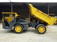 Nouveau camion à benne basculante articulé de 12 tonnes avec roue motrice de 4x4 direction gauche de carburant diesel pour l'exploitation minière
