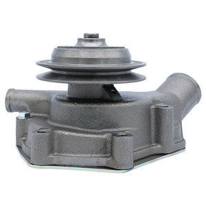 Bomba de Agua para Motor de Camión Mitsubishi 4D30 ME015020, Pieza CW M058, Repuesto Nuevo - Product Image 1