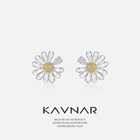 Anting-anting bunga berlapis emas putih untuk wanita, zirkonia kubik, enamel, mungil, hadiah pesta, grosir OEM