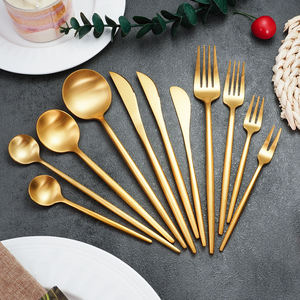 Prezzo all'ingrosso nordico di alta qualità in acciaio inox <span class=keywords><strong>posate</strong></span> cucchiaio forchetta coltello Besteck Set oro opaco nero reale dorato <span class=keywords><strong>posate</strong></span> - Product Image 2
