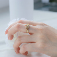 Bague Couronne en Or Véritable 10K avec Opale Naturelle Blanche Feu et Pierre de Lune pour Femme – Bijoux Lerca Personnalisés
