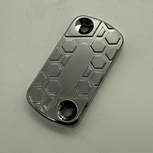 Couvre-pompe supérieur en alliage d'aluminium chromé CNC pour moto Ultra Bee, accessoire de rénovation/amélioration, installation facile, haute qualité - Product Image 2