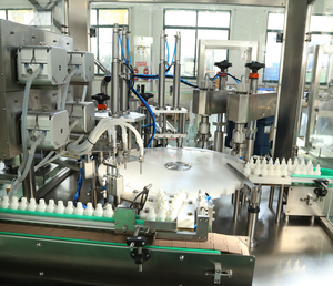 Máquina de llenado de aceite líquido, viales pequeños de plástico PET, monobloque, 5-100ml, fabricación China - Product Image 2