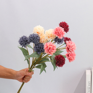 Ramo Floral de Crisantemo de Seda Artificial con Cuatro Cabezas de Diente de León, Decoración Moderna Hecha a Mano para el Hogar y Bodas - Product Image 6