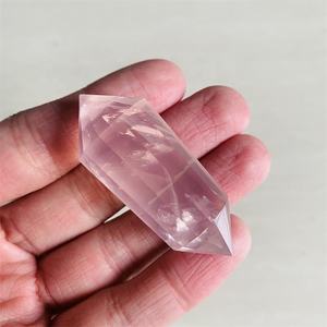 छोटे आकार हाथ नक्काशीदार प्राकृतिक तिब्बती गुलाब डबल समाप्त क्वार्ट्ज वोगेल कण हीलिंग की छड़ी - Product Image 5