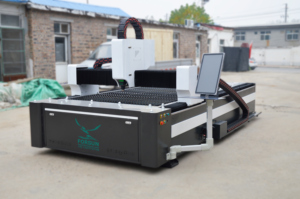 Agent recherché en Chine - Vente flash : Machine de découpe laser à fibre CNC 1,5*3m pour tôles métalliques et tubes de 6m avec mandrin FORSUN Ctronic - Product Image 4